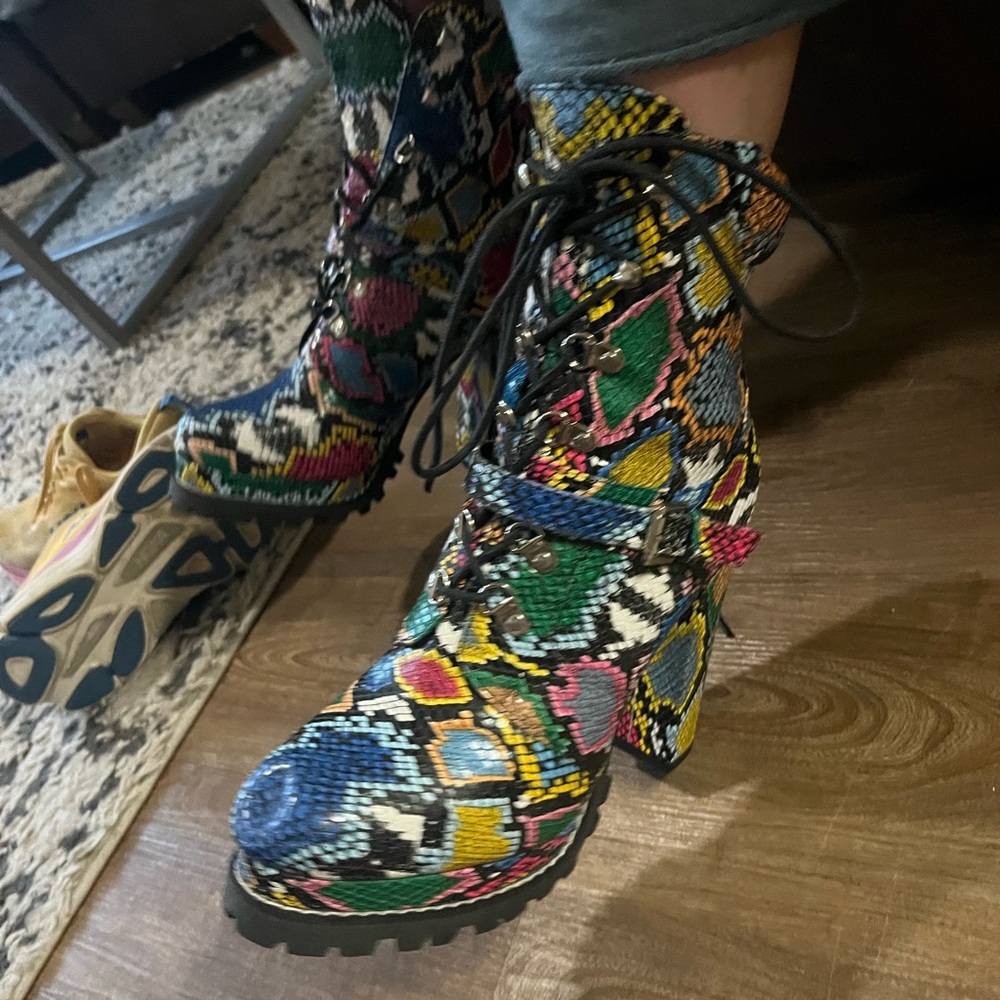 Platform Heels!! - Picture 8 of 10